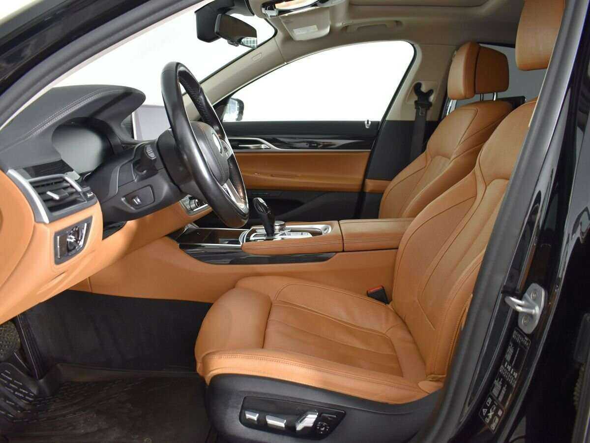 BMW 7 серии 2020 года с пробегом. Фото: #7