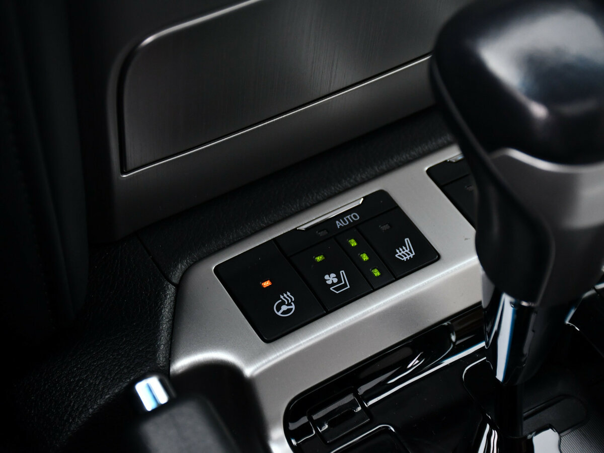 Toyota Land Cruiser 2017 года с пробегом. Фото: #21