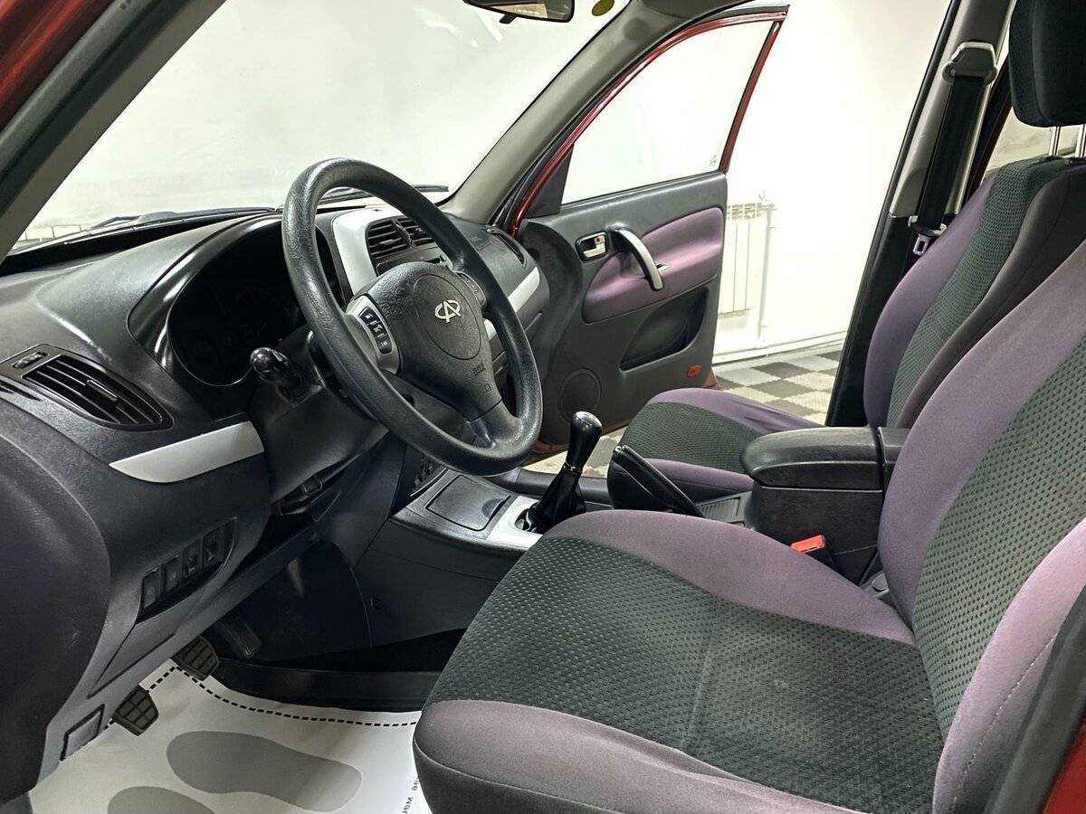 Chery Tiggo (T11) 2012 года с пробегом. Фото: #4