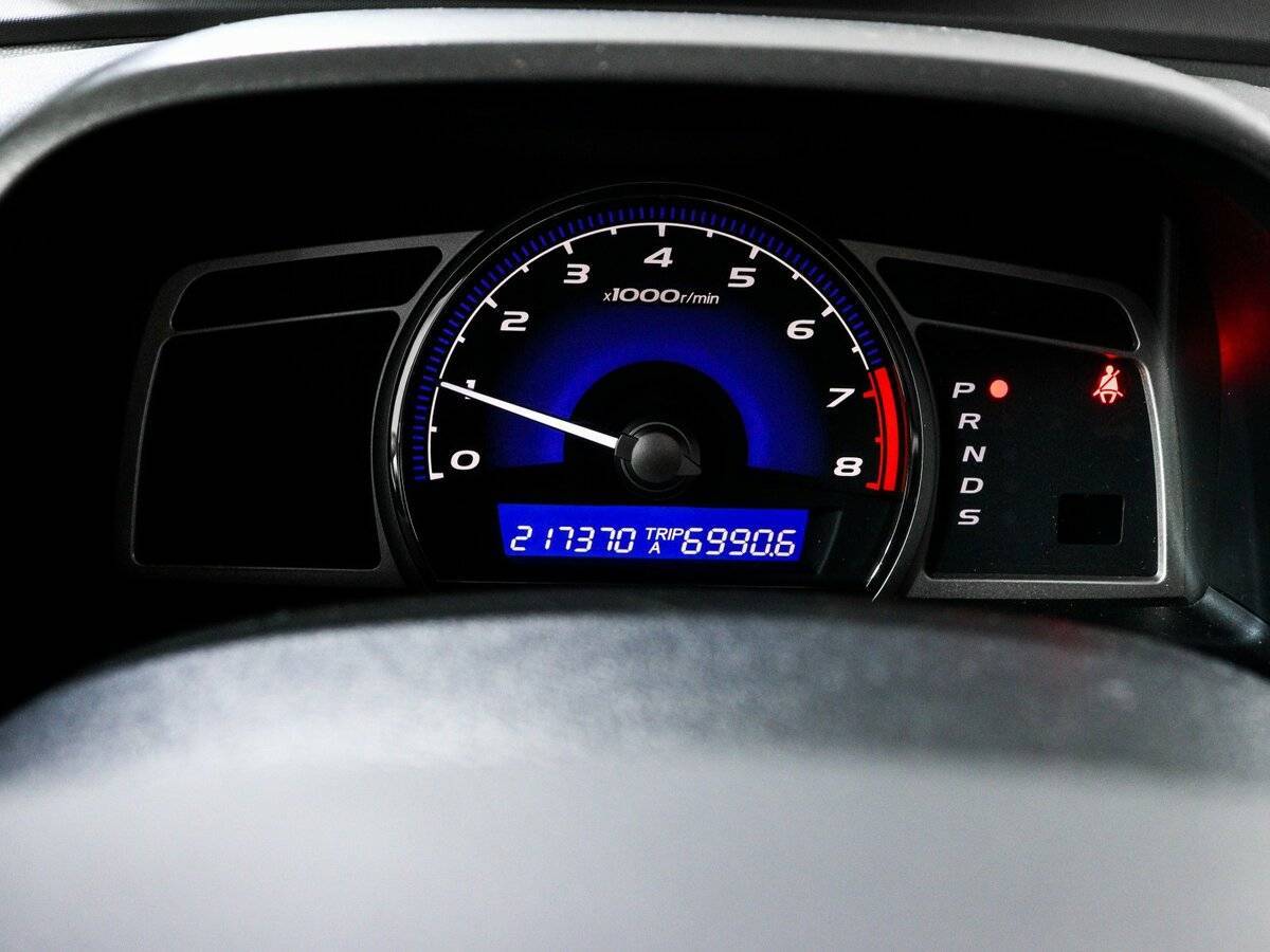 Honda Civic 2011 года с пробегом. Фото: #10