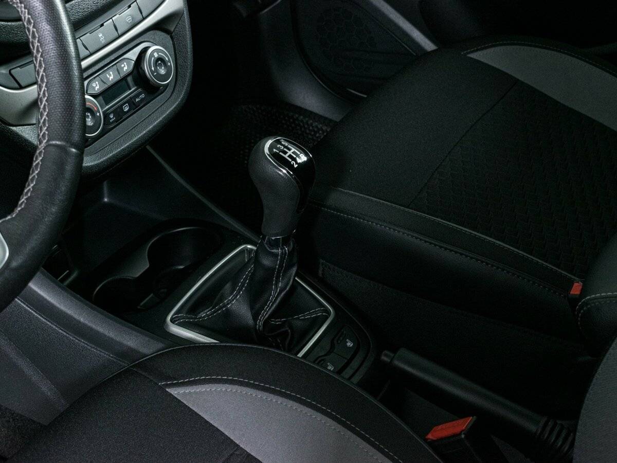 Lada (ВАЗ) Vesta 2021 года с пробегом. Фото: #12