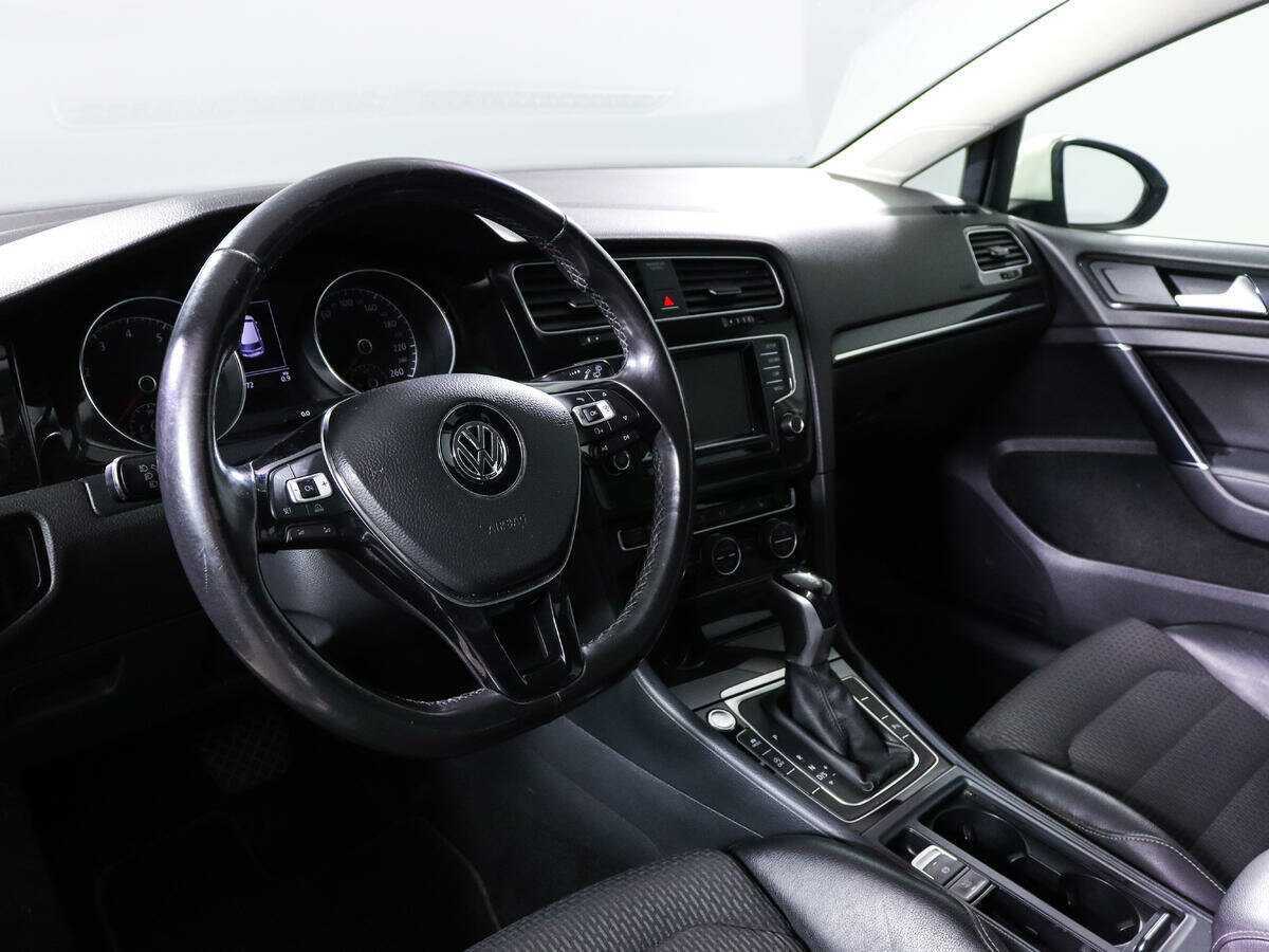 Volkswagen Golf 2013 года с пробегом. Фото: #11