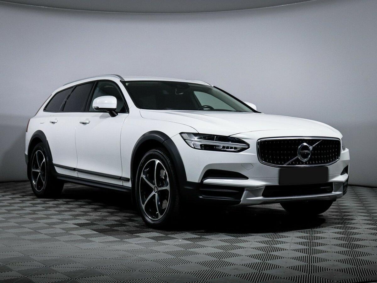 Volvo V90 Cross Country 2019 года с пробегом. Фото: #2