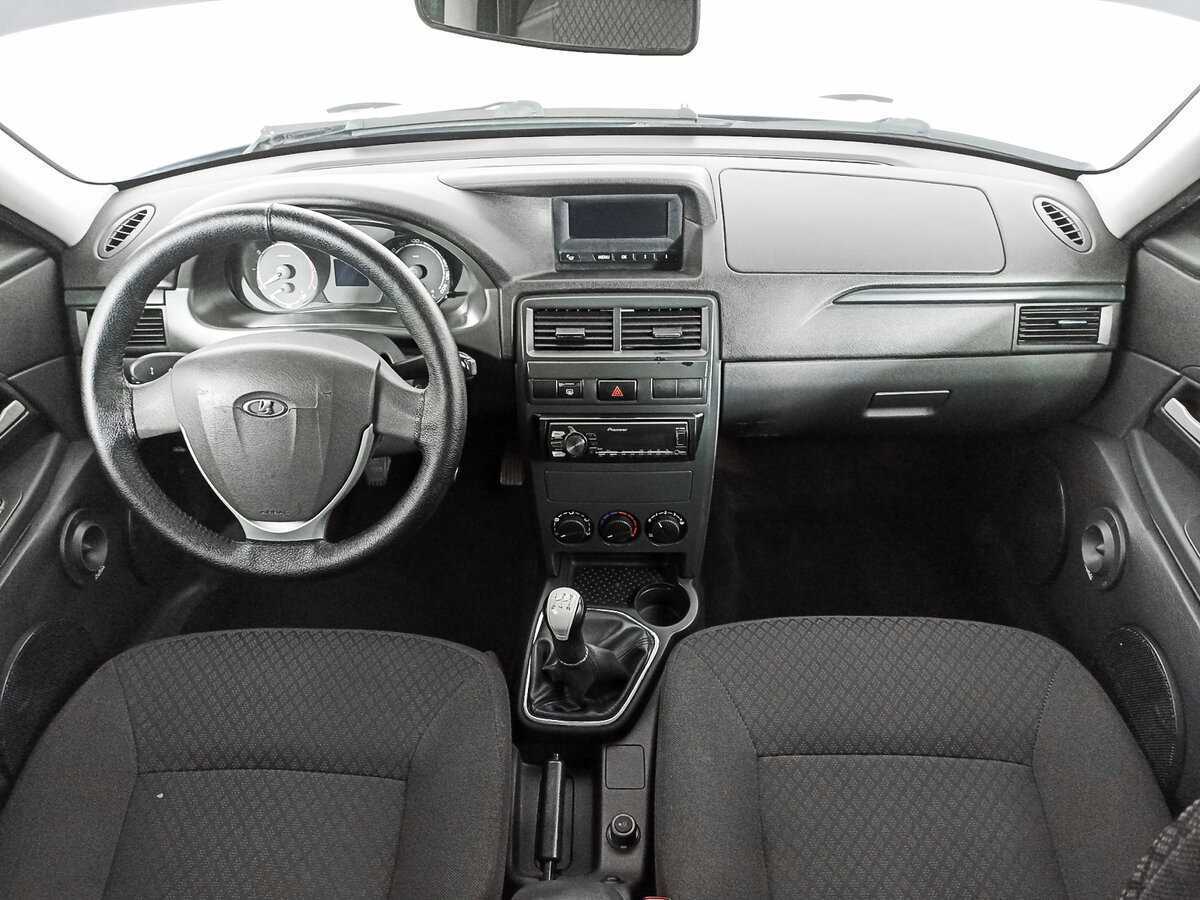 Lada (ВАЗ) Priora 2015 года с пробегом. Фото: #10