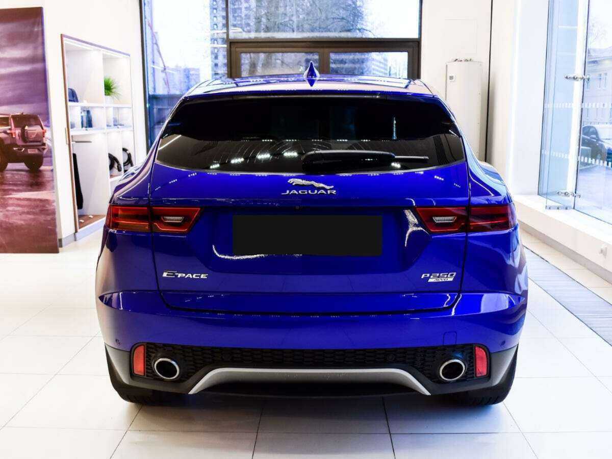 Jaguar E-Pace 2018 года с пробегом. Фото: #4