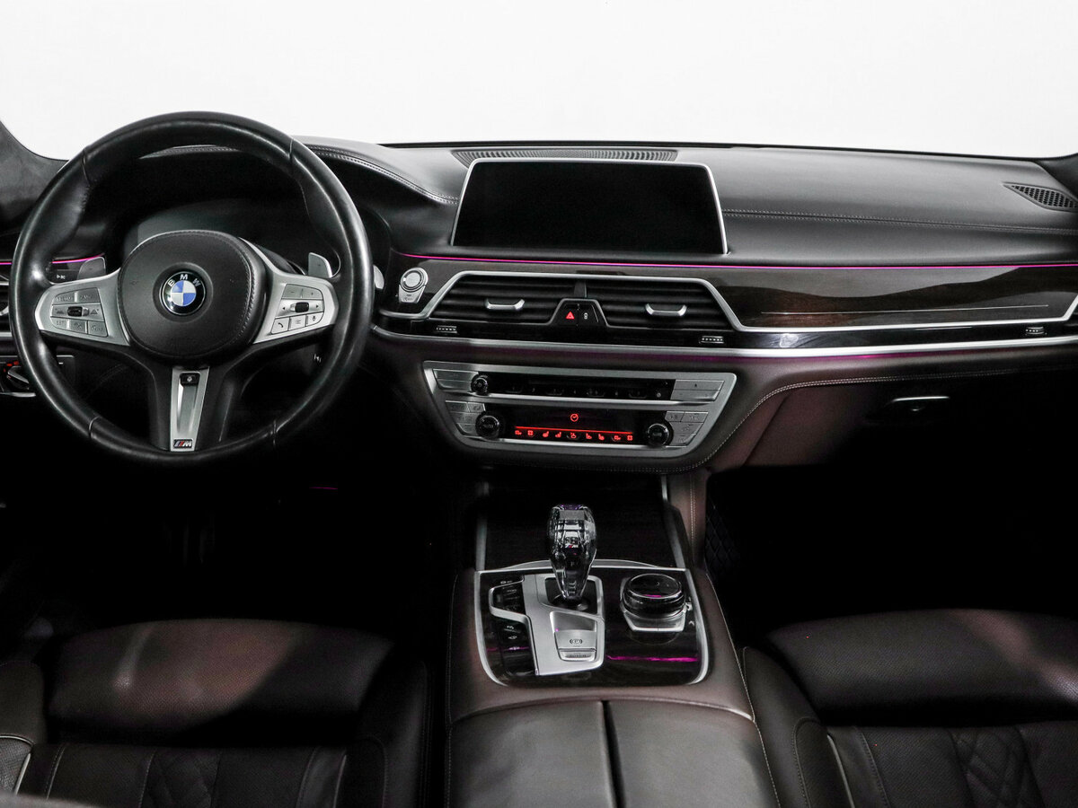 BMW 7 серии 2020 года с пробегом. Фото: #11