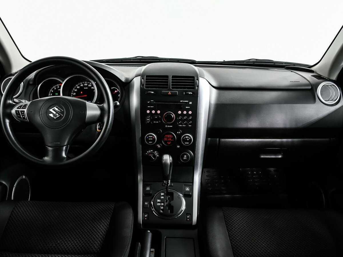 Suzuki Grand Vitara 2011 года с пробегом. Фото: #10