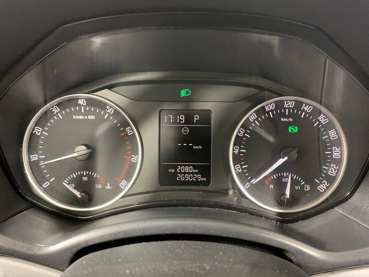 Skoda Octavia 2011 года с пробегом. Фото: #13