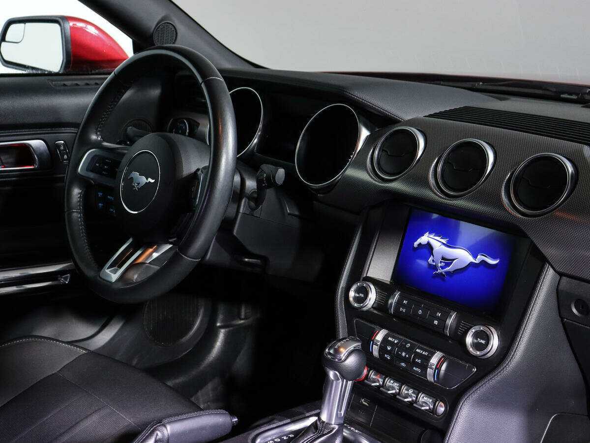 Ford Mustang 2020 года с пробегом. Фото: #11