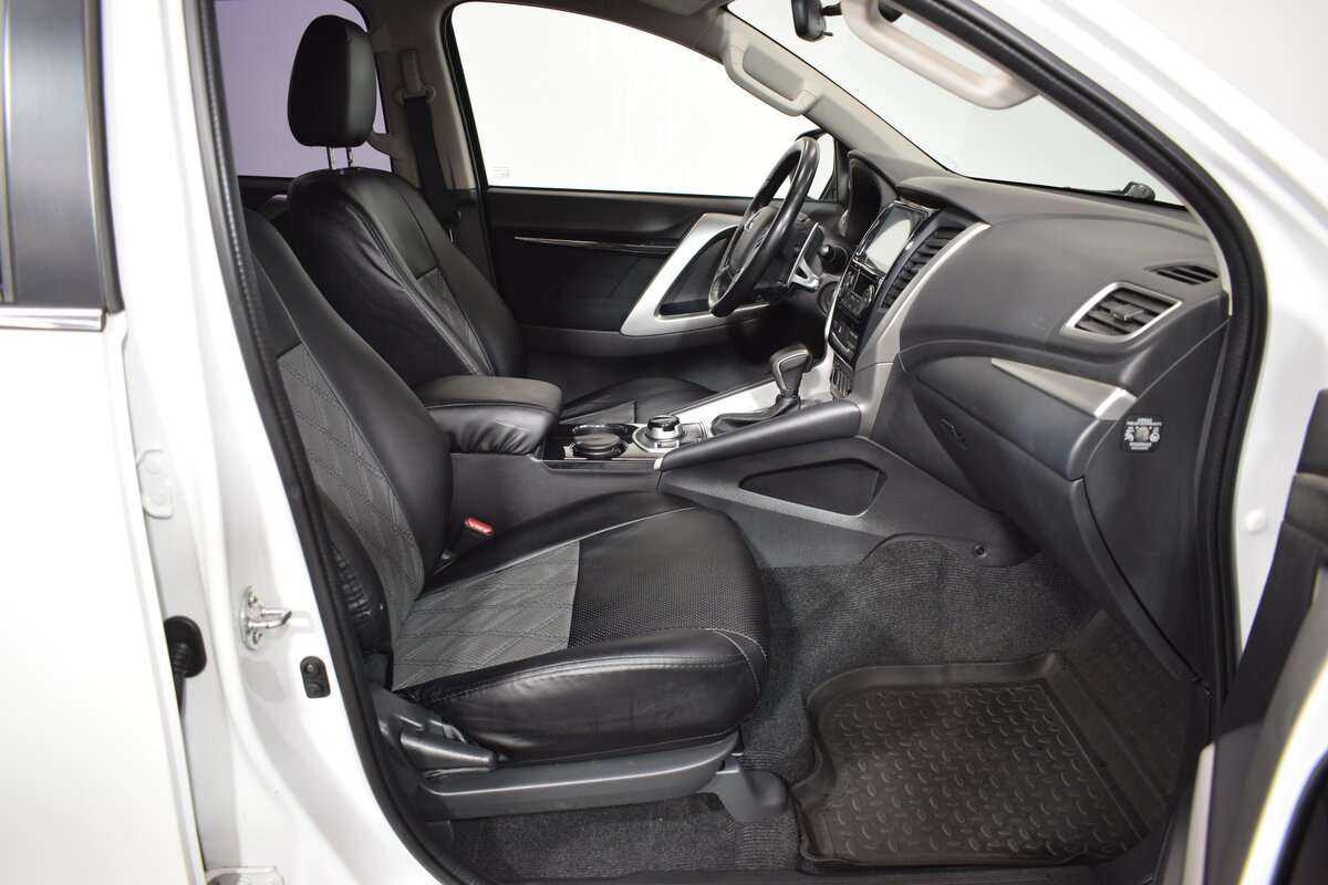 Mitsubishi Pajero Sport 2019 года с пробегом. Фото: #10