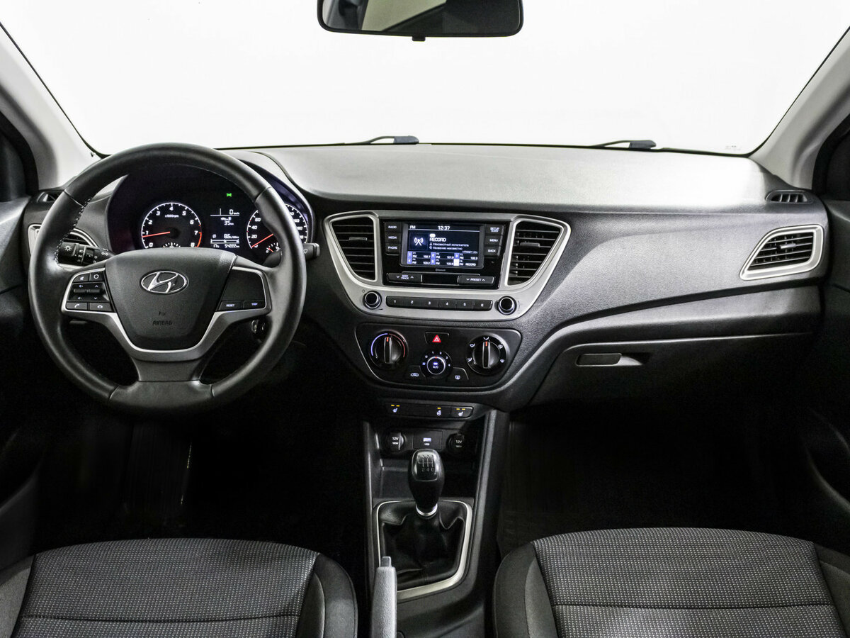 Hyundai Solaris 2021 года с пробегом. Фото: #13