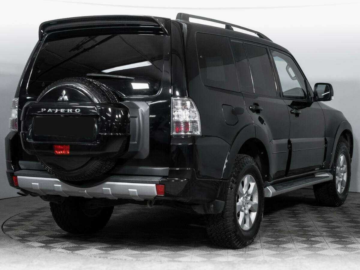 Mitsubishi Pajero 2011 года с пробегом. Фото: #4