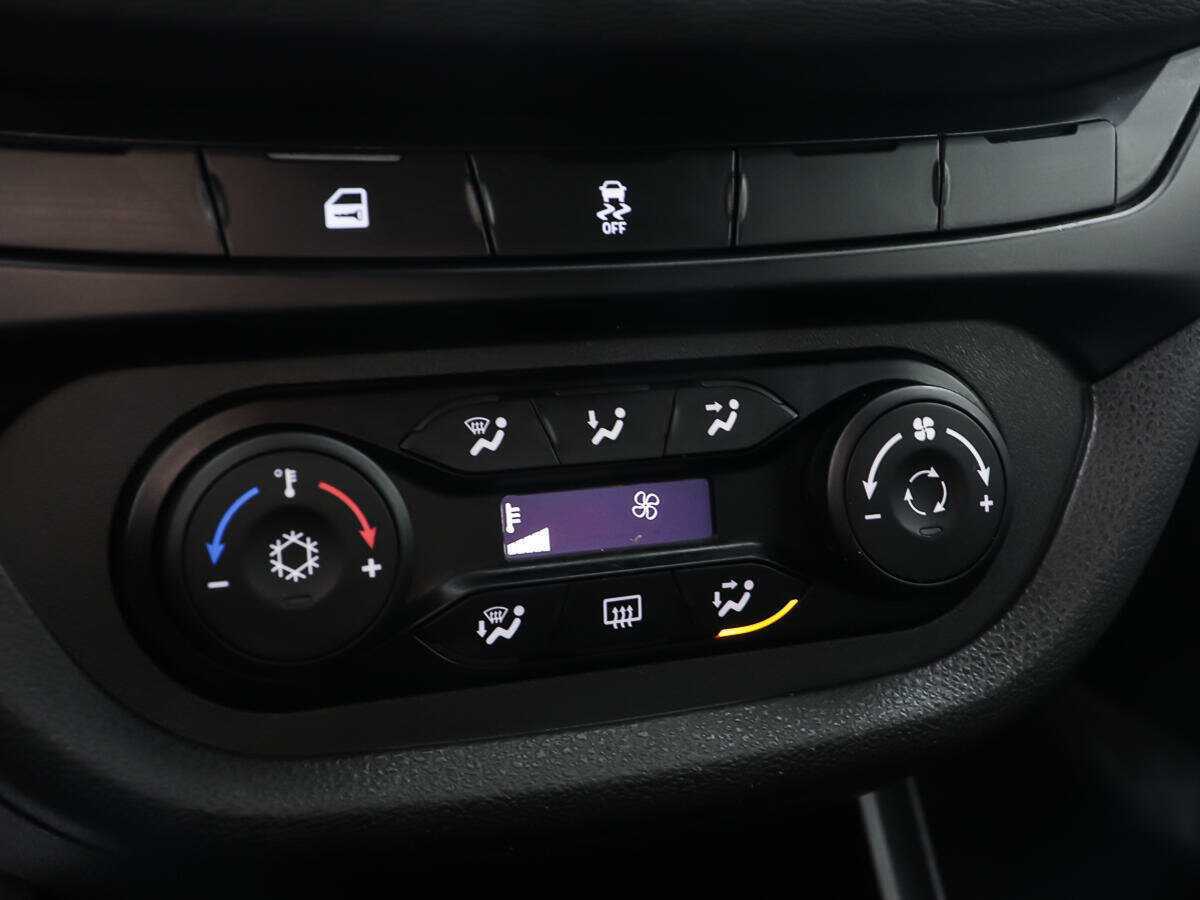 Lada (ВАЗ) Vesta 2016 года с пробегом. Фото: #14