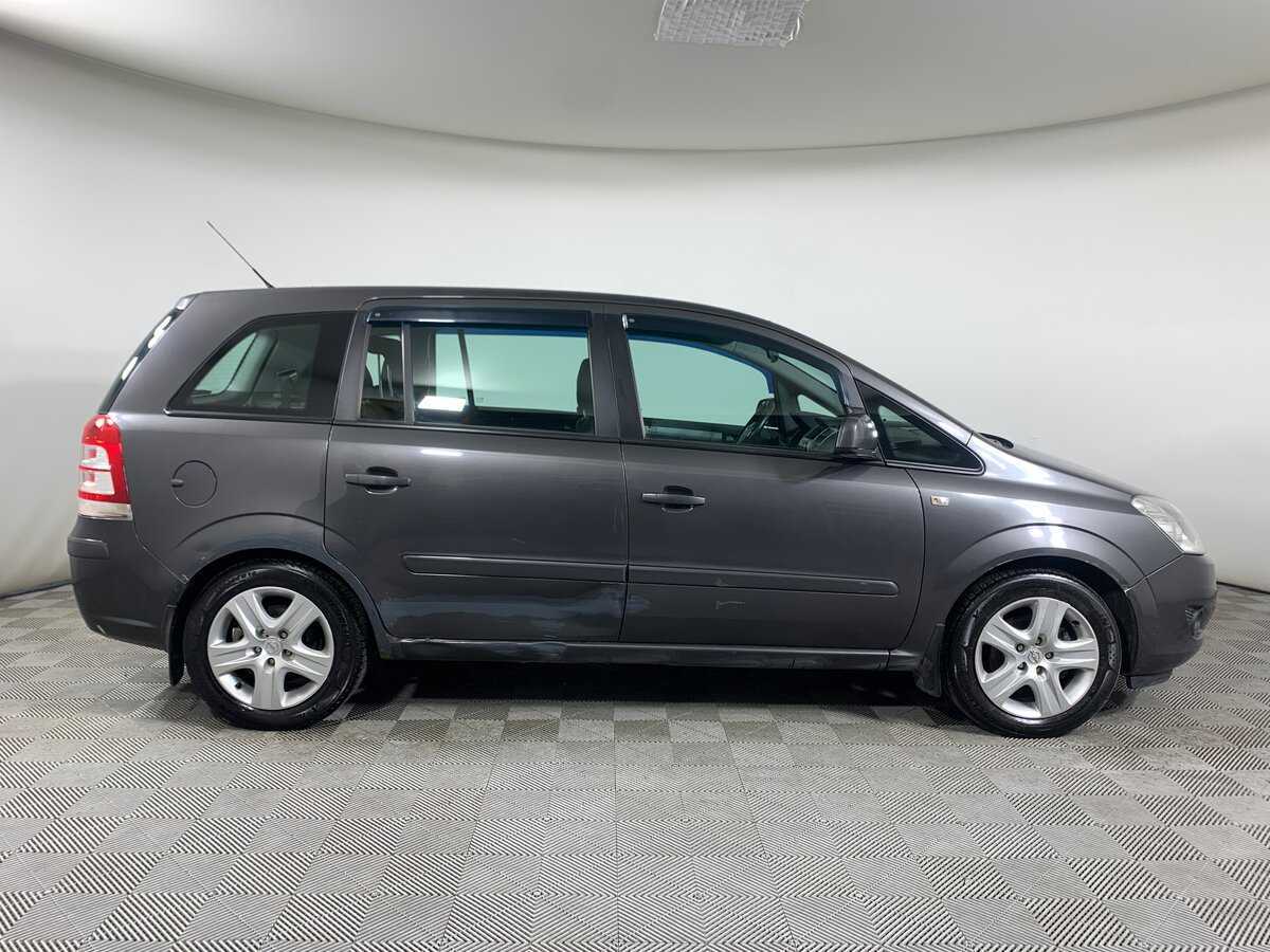 Opel Zafira 2010 года с пробегом. Фото: #3