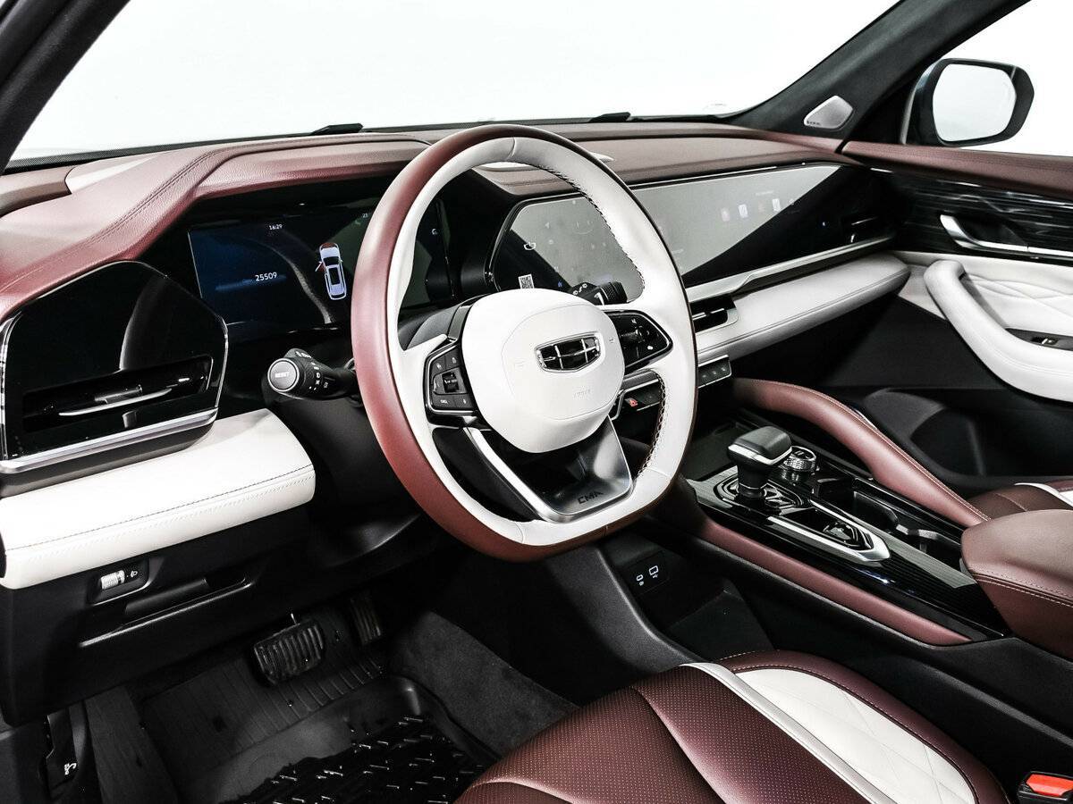 Geely Monjaro 2023 года с пробегом. Фото: #12