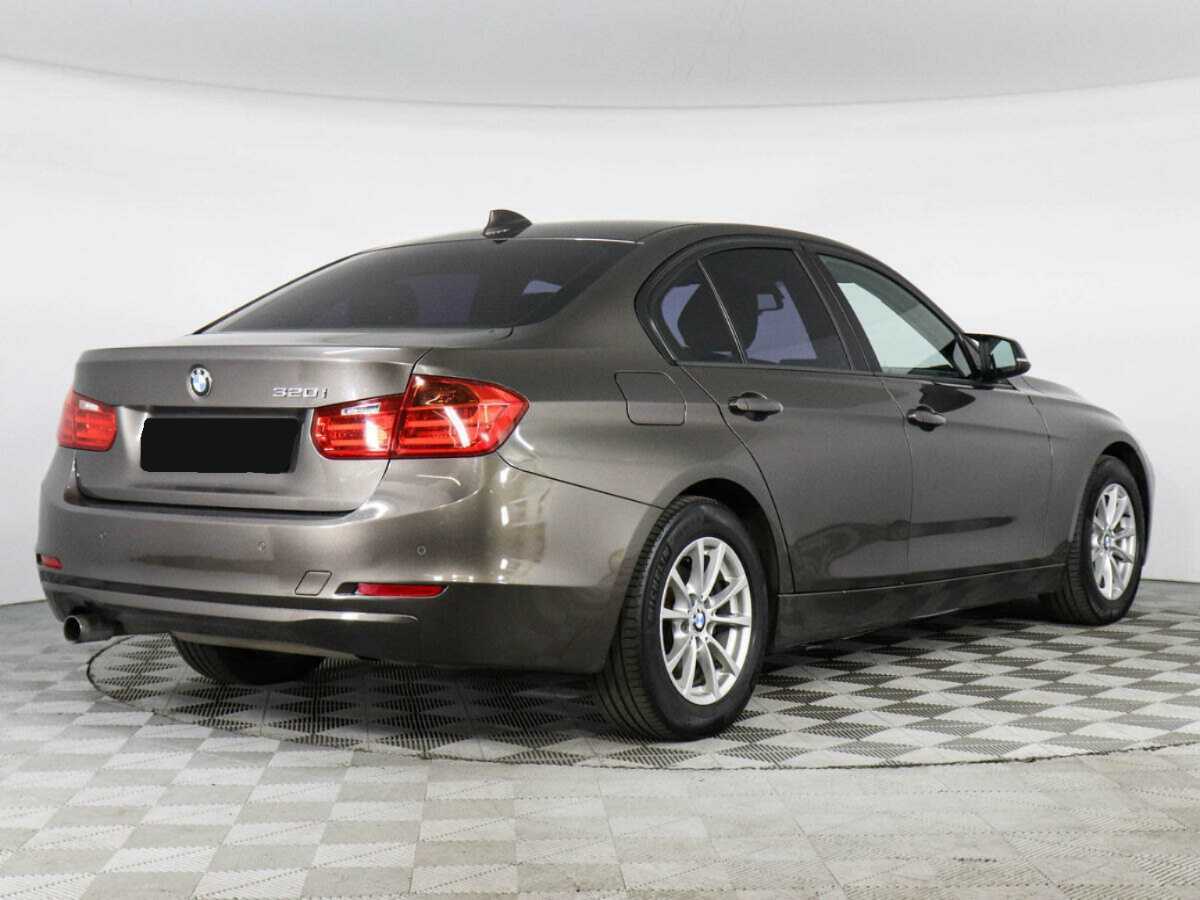 BMW 3 серии 2013 года с пробегом. Фото: #1