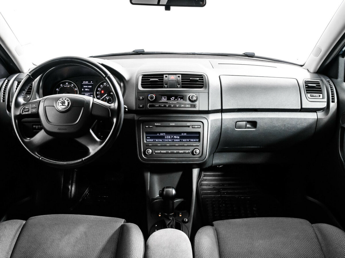 Skoda Fabia 2011 года с пробегом. Фото: #9