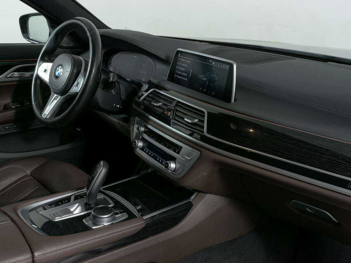 BMW 7 серии 2020 года с пробегом. Фото: #9