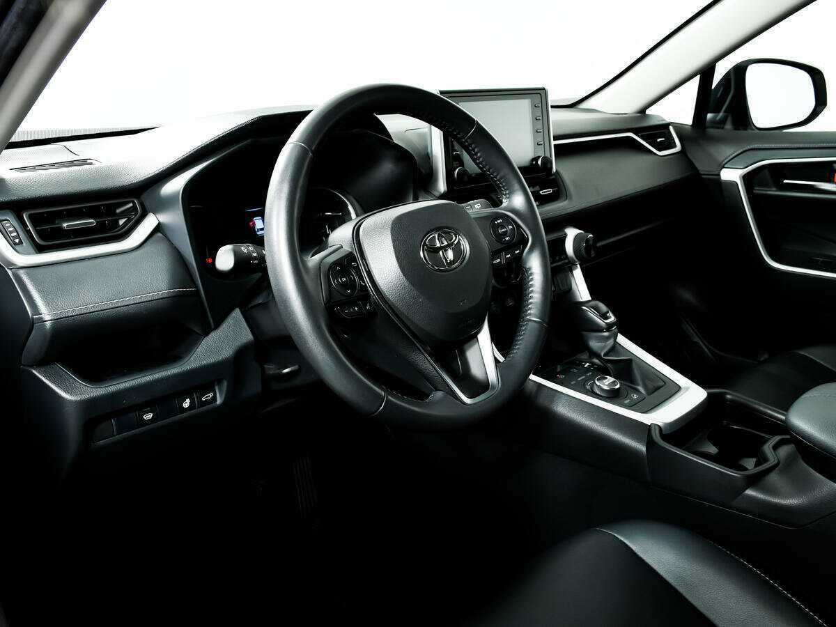 Toyota RAV4 2021 года с пробегом. Фото: #12