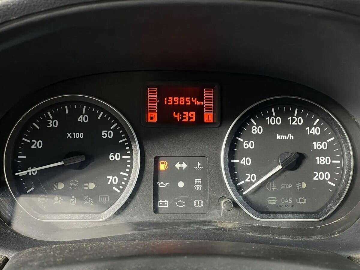 Renault Logan 2012 года с пробегом. Фото: #10