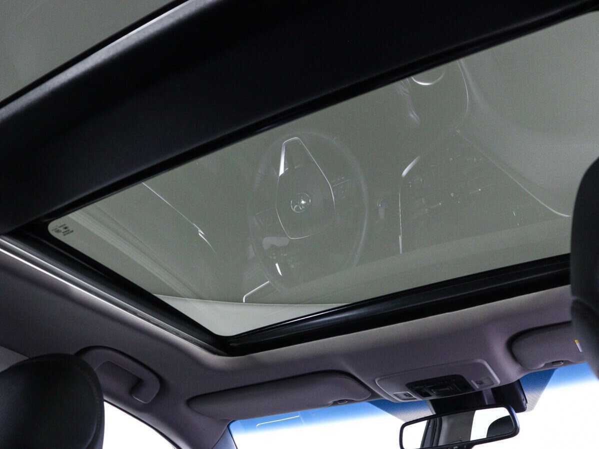 Toyota Camry 2023 года с пробегом. Фото: #12