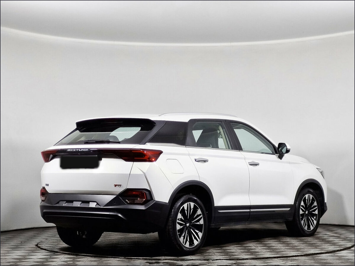 FAW Bestune T77 2024 года с пробегом. Фото: #4