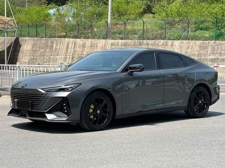 Changan UNI-V 2022 года с пробегом. Фото: #0