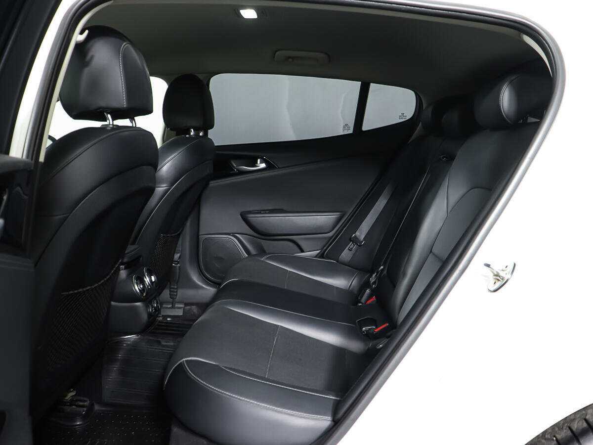 Kia Stinger 2018 года с пробегом. Фото: #9