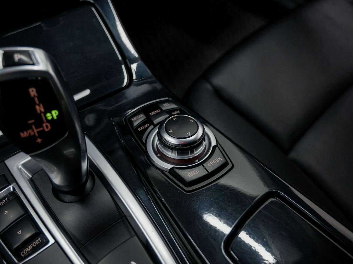 BMW 5 серии 2013 года с пробегом. Фото: #20