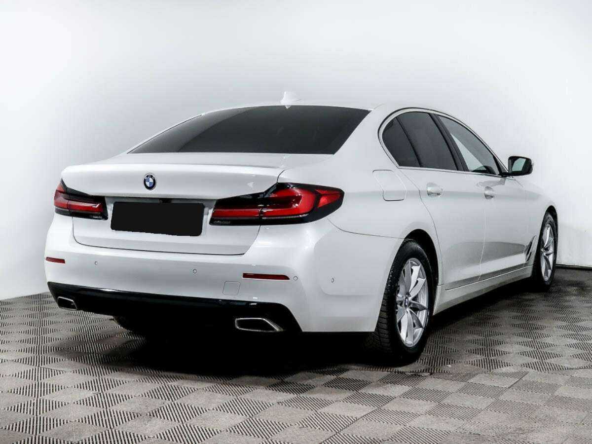 BMW 5 серии 2020 года с пробегом. Фото: #3