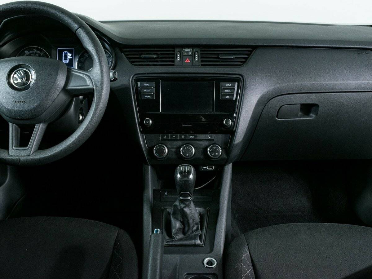 Skoda Octavia 2019 года с пробегом. Фото: #10