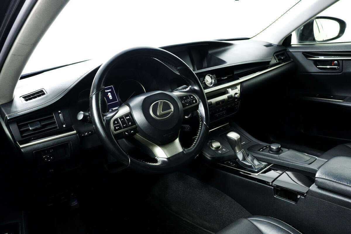 Lexus ES 2016 года с пробегом. Фото: #12