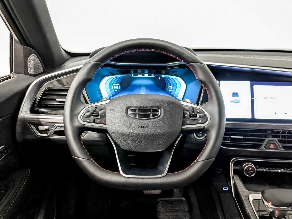 Geely Tugella 2024 года с пробегом. Фото: #20