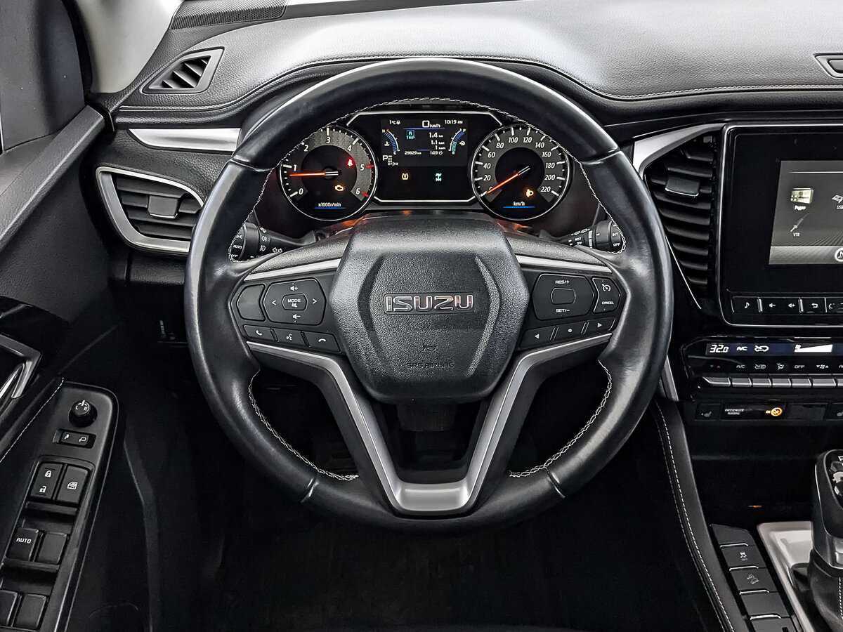 Isuzu MU-X 2021 года с пробегом. Фото: #21