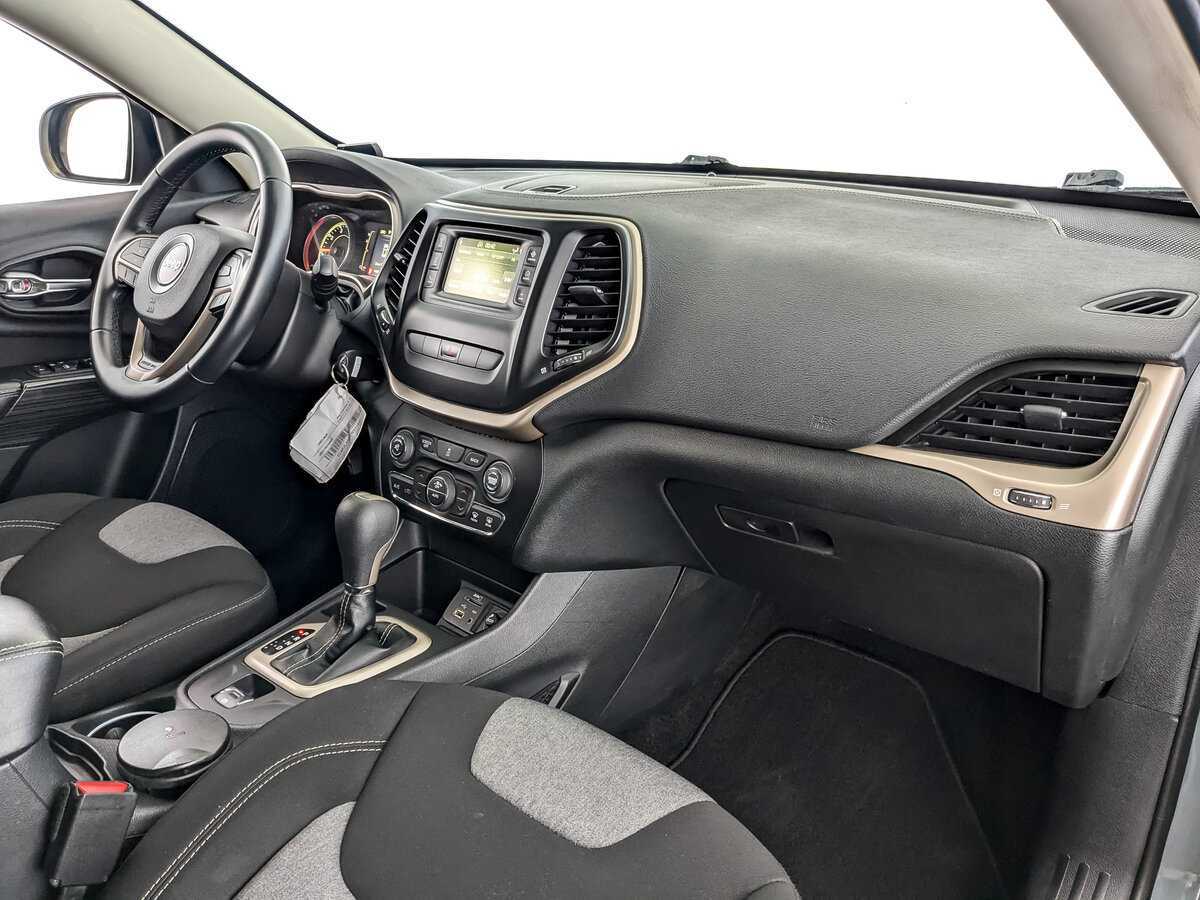 Jeep Cherokee 2014 года с пробегом. Фото: #10