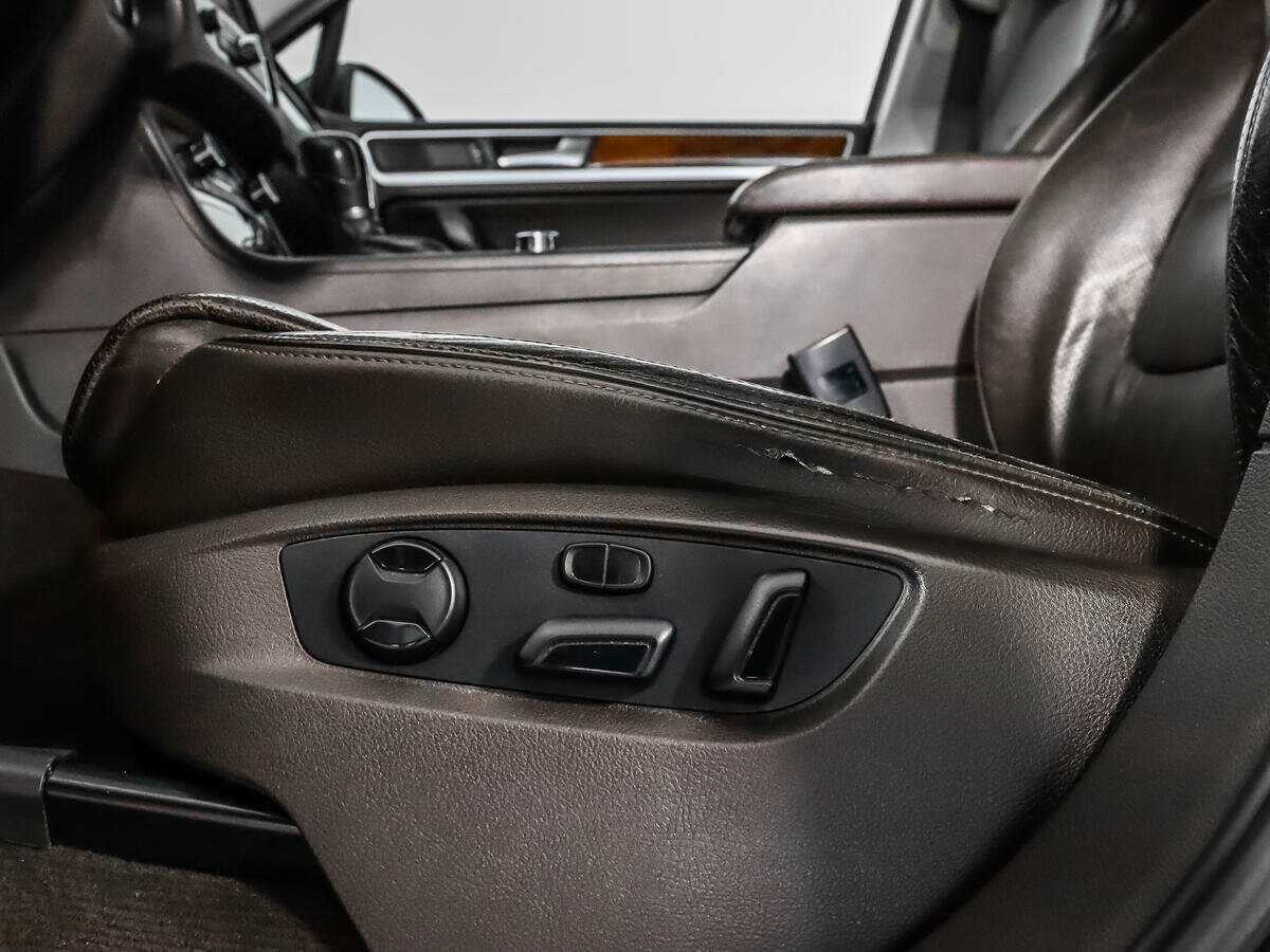 Volkswagen Touareg 2010 года с пробегом. Фото: #10