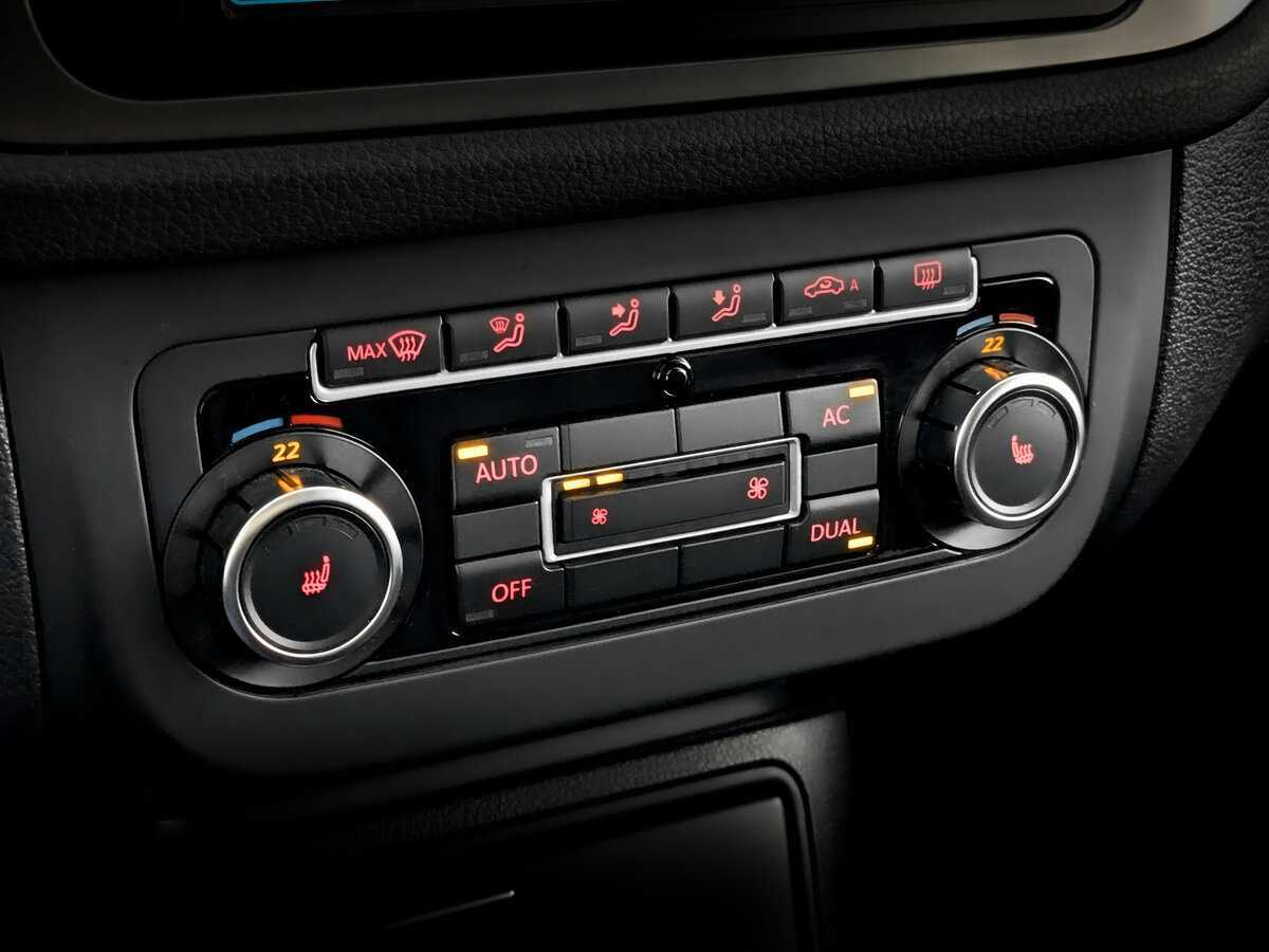 Volkswagen Tiguan 2010 года с пробегом. Фото: #22