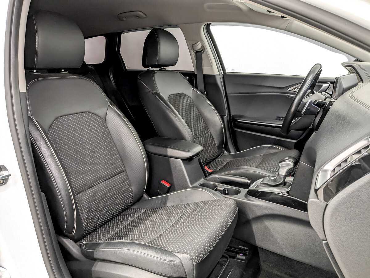 Kia Ceed 2020 года с пробегом. Фото: #21