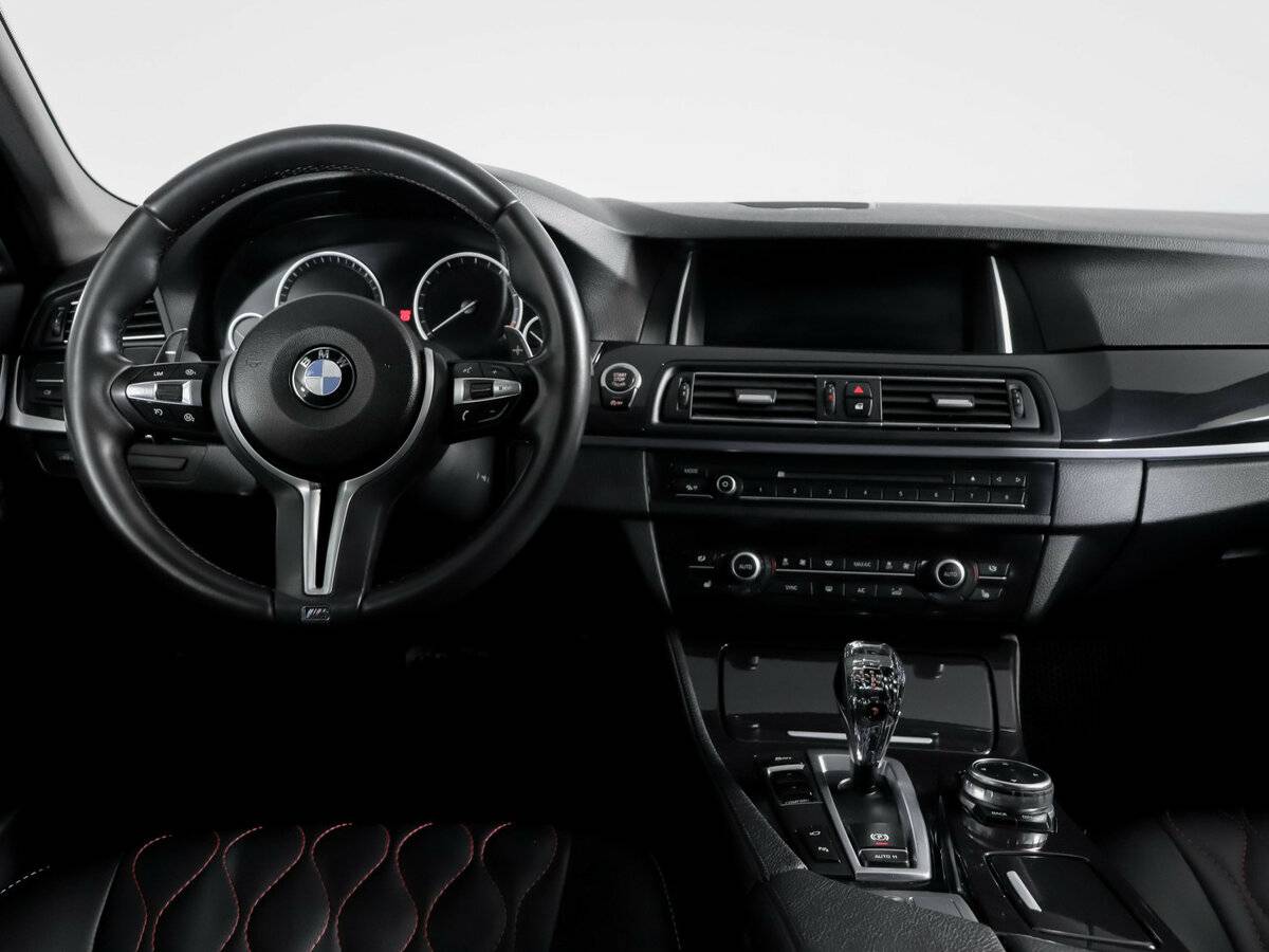 BMW 5 серии 2014 года с пробегом. Фото: #11