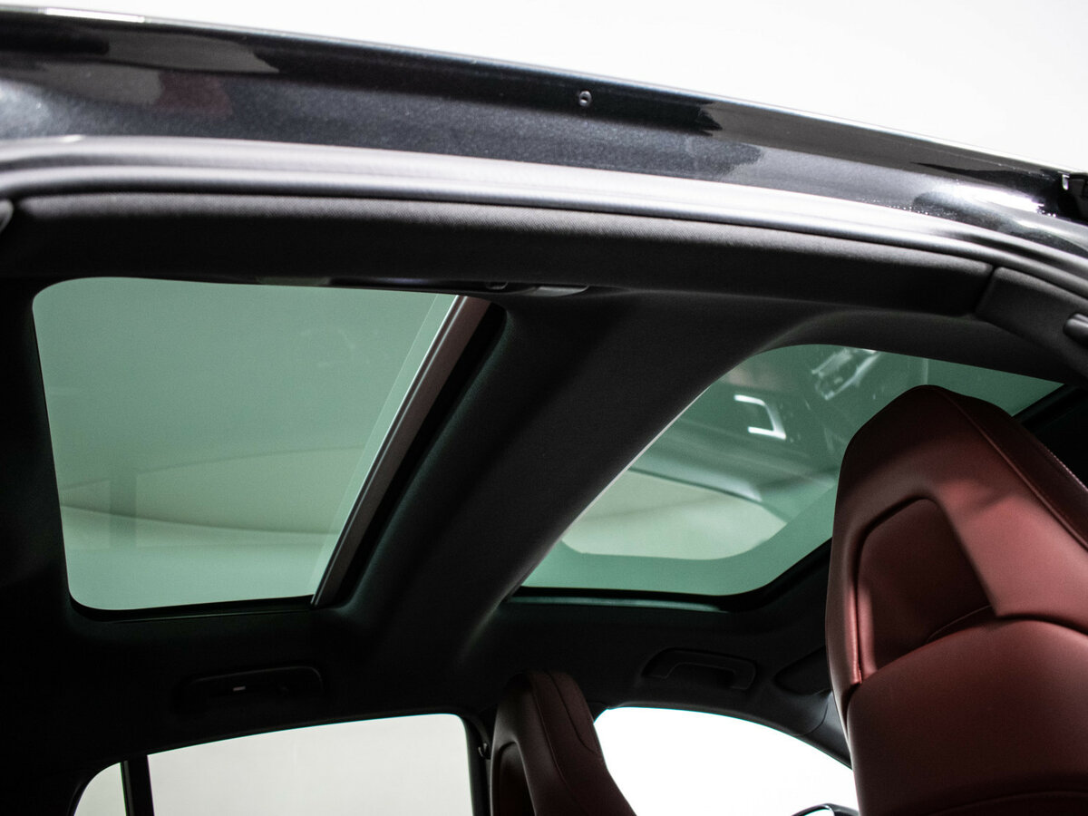 Porsche Panamera 2019 года с пробегом. Фото: #10