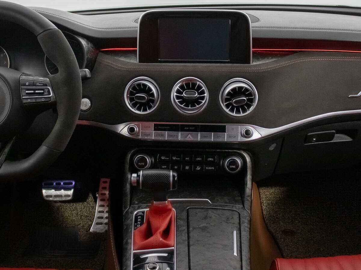 Kia Stinger 2018 года с пробегом. Фото: #13