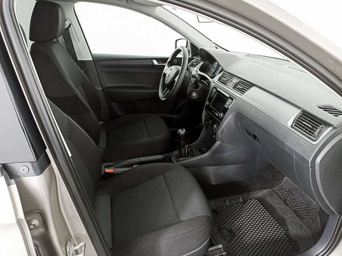 Skoda Rapid 2019 года с пробегом. Фото: #8