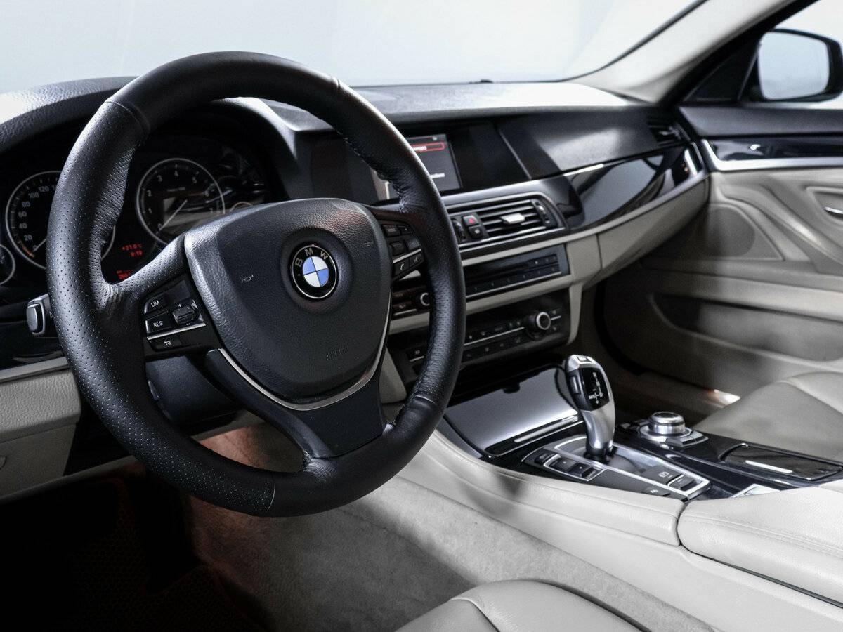 BMW 5 серии 2012 года с пробегом. Фото: #13