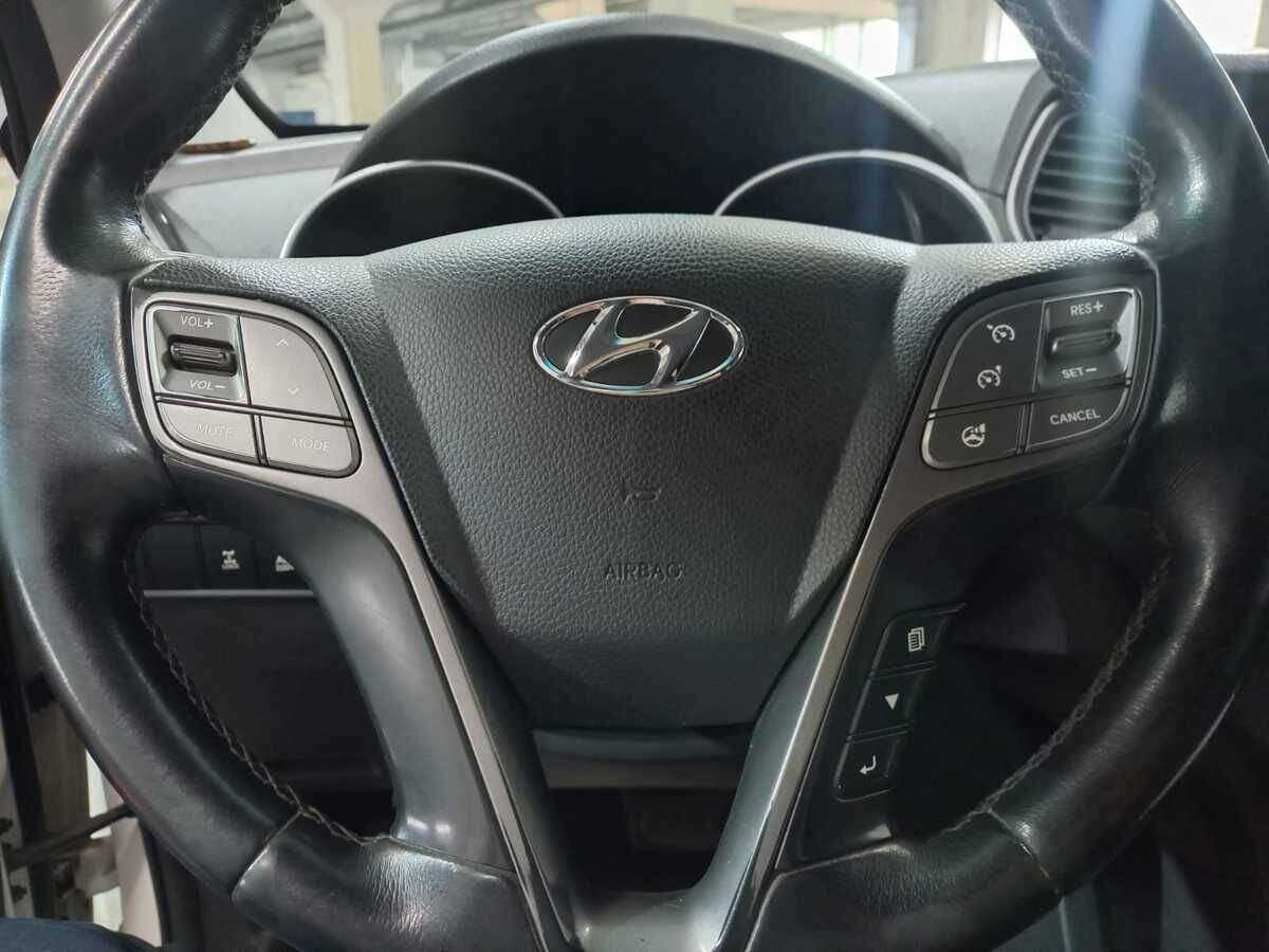 Hyundai Santa Fe 2013 года с пробегом. Фото: #11
