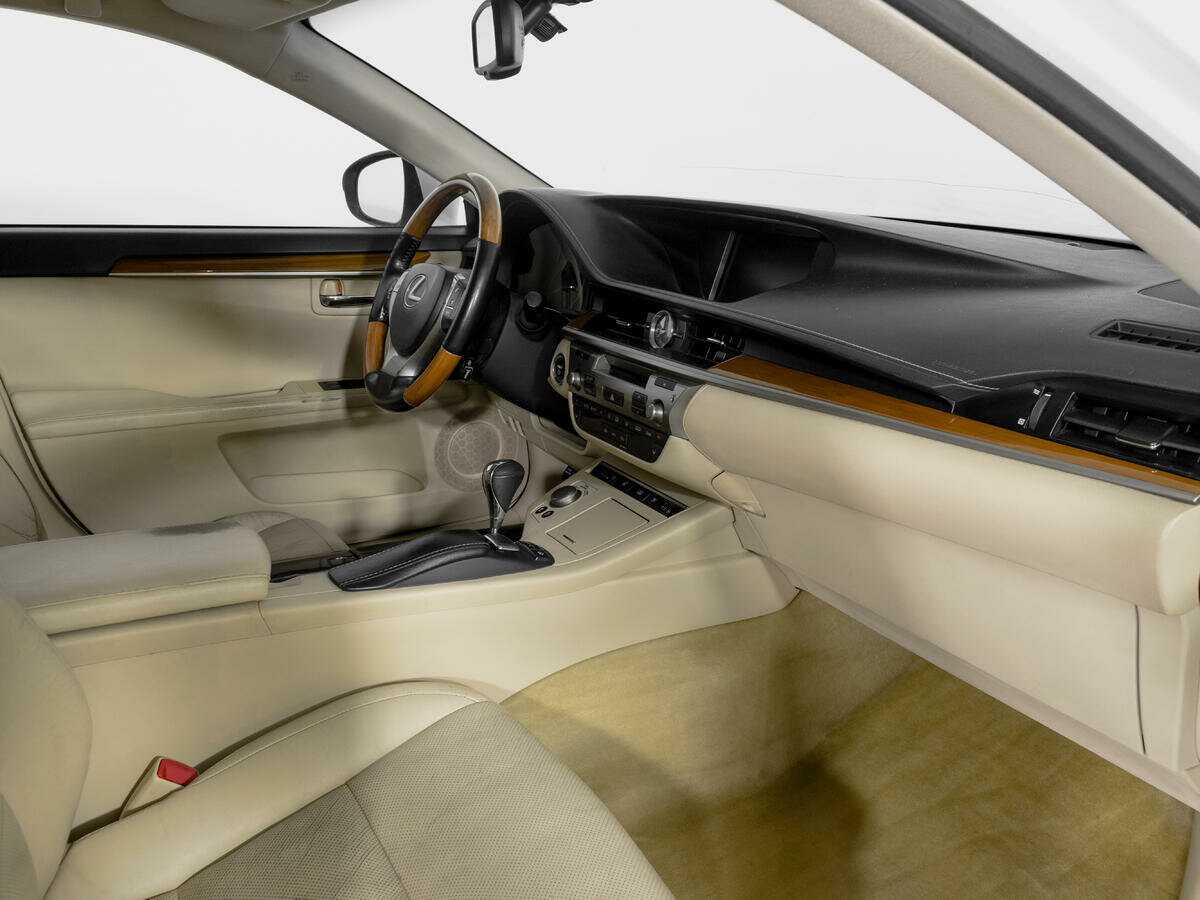 Lexus ES 2013 года с пробегом. Фото: #8