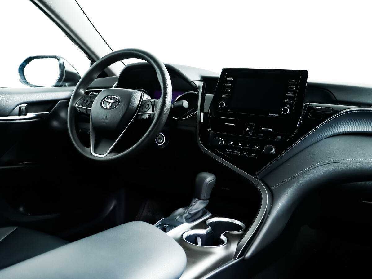 Toyota Camry 2021 года с пробегом. Фото: #8