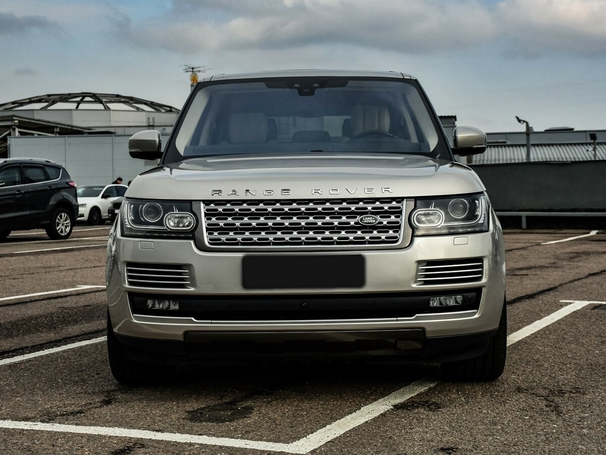 Land Rover Range Rover 2017 года с пробегом. Фото: #1