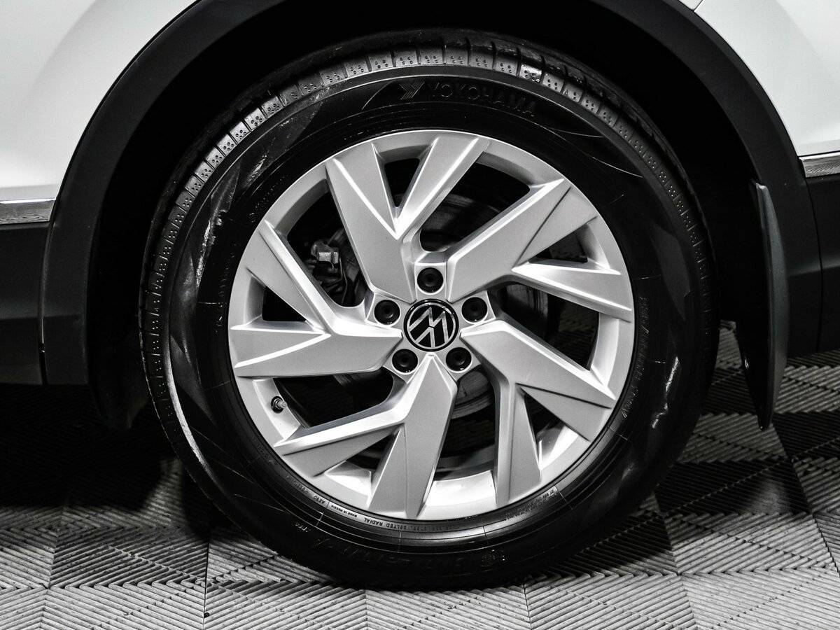 Volkswagen Tiguan 2021 года с пробегом. Фото: #13