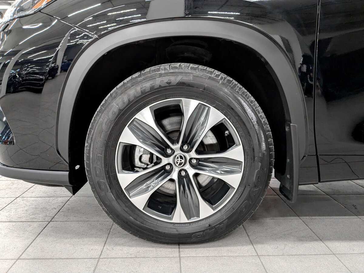 Toyota Highlander 2021 года с пробегом. Фото: #17