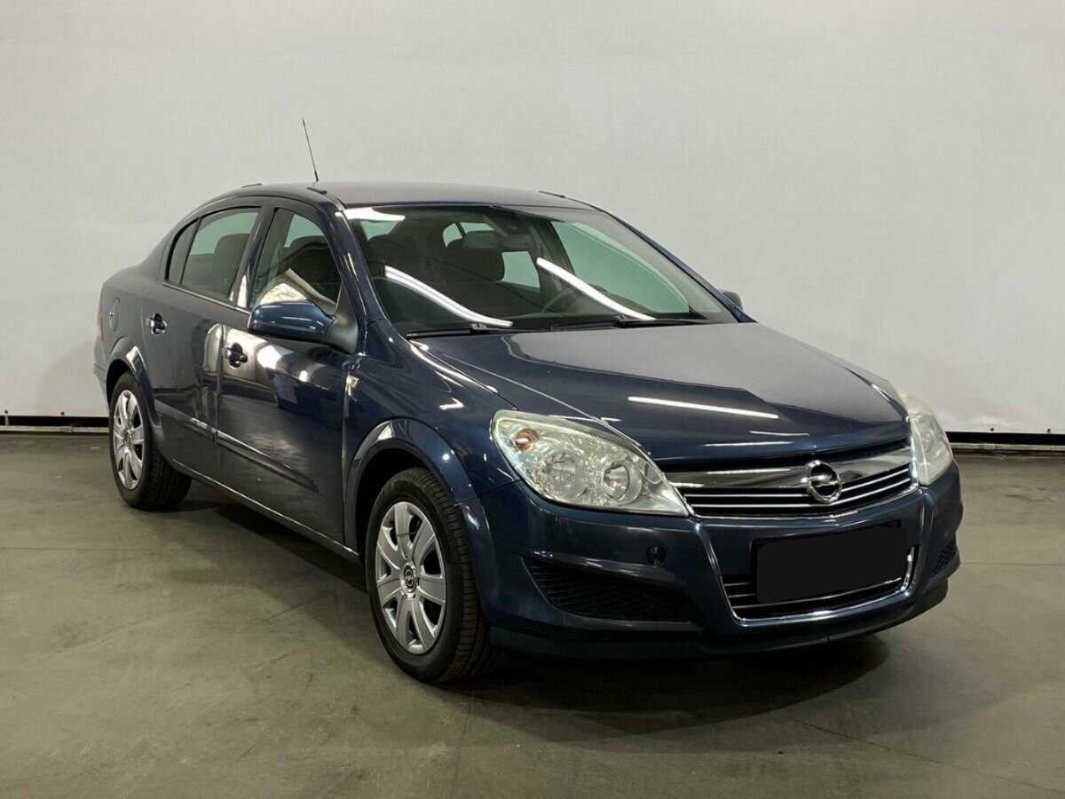 Opel Astra 2009 года с пробегом. Фото: #2